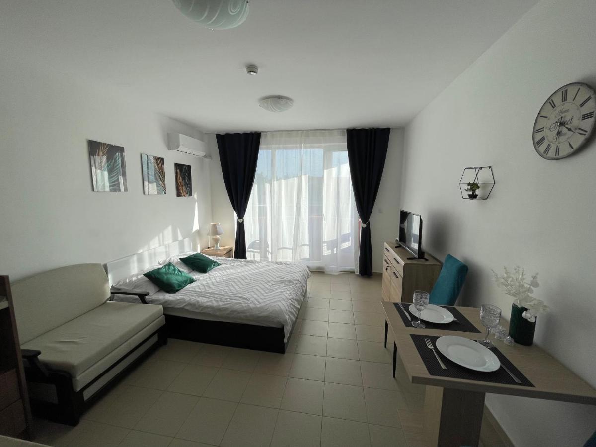 Admiral Plaza Aparthotel Sunny Beach Exterior photo